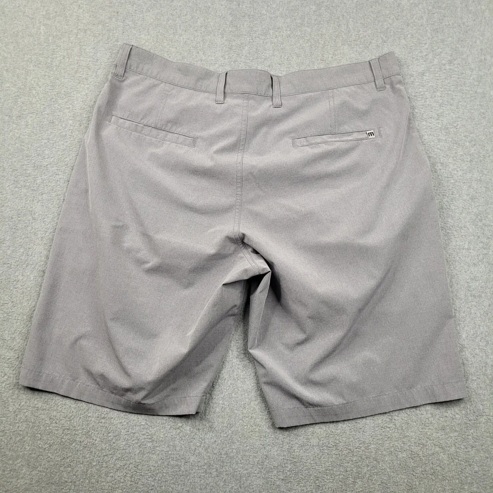 Travis Mathew Golf Shorts Mens 34 Gray Beck Performance Stretch Tech Casual